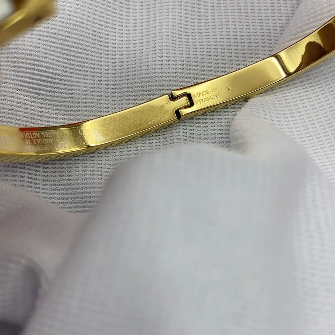 [⭐Hevara Jewelry]CLASSIC HM CLIC WHITE 8MM ENAMEL BRACELET