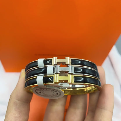 [⭐Hevara Jewelry]CLASSIC HM CLIC BLACK 8MM ENAMEL BRACELET