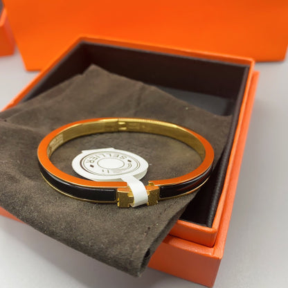 [⭐Hevara Jewelry]CLASSIC HM CLIC BLACK 8MM ENAMEL BRACELET