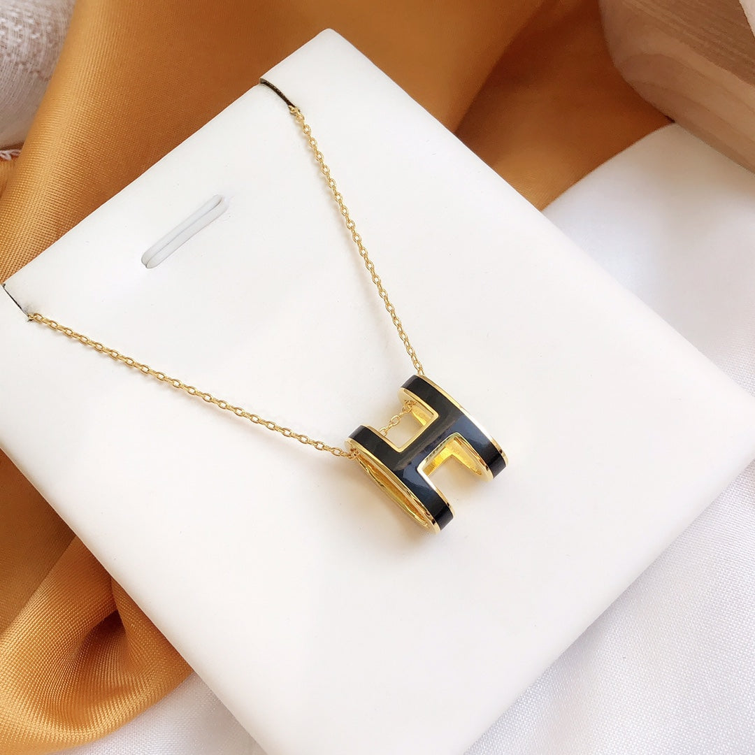 [⭐Hevara Jewelry]HM CLIC BLACK ENAMEL GOLD NECKLACE