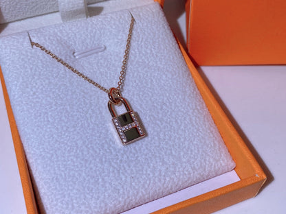 [⭐Hevara Jewelry]HM ADVANCED NICHE LOCK HEAD NECKLACE DIAMONDS
