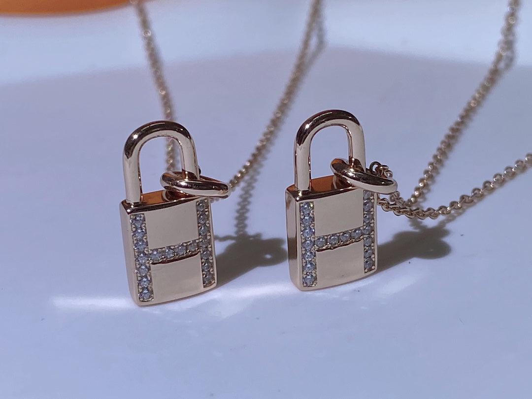 [⭐Hevara Jewelry]HM ADVANCED NICHE LOCK HEAD NECKLACE DIAMONDS
