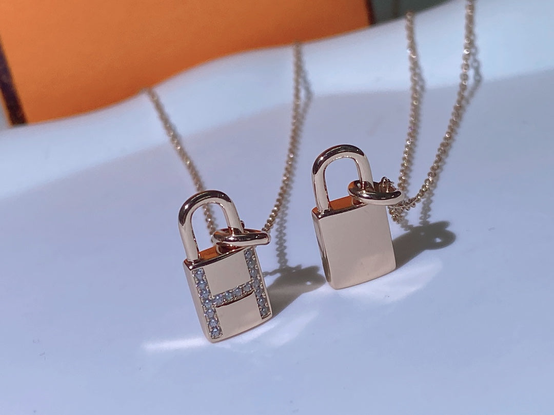 [⭐Hevara Jewelry]HM ADVANCED NICHE LOCK HEAD NECKLACE DIAMONDS