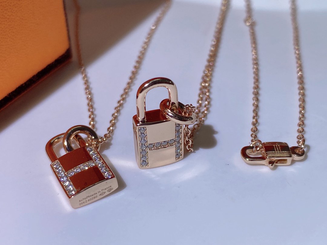 [⭐Hevara Jewelry]HM ADVANCED NICHE LOCK HEAD NECKLACE DIAMONDS