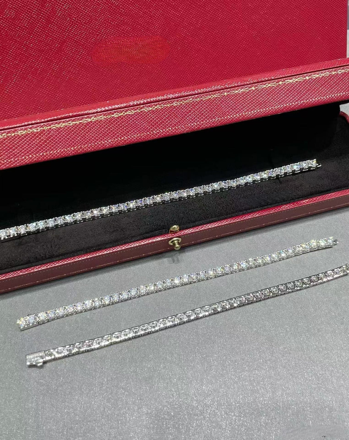 [⭐Hevara Jewelry jewelrys]TENNIS BRACELET WITH FULL DIAMOND SETTING
