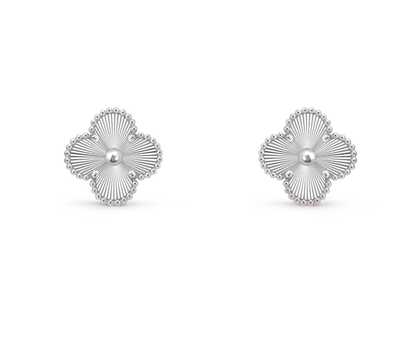 [⭐Hevara Jewelry]CLOVER MEDIUM 1 MOTIFS LASER EARRINGS