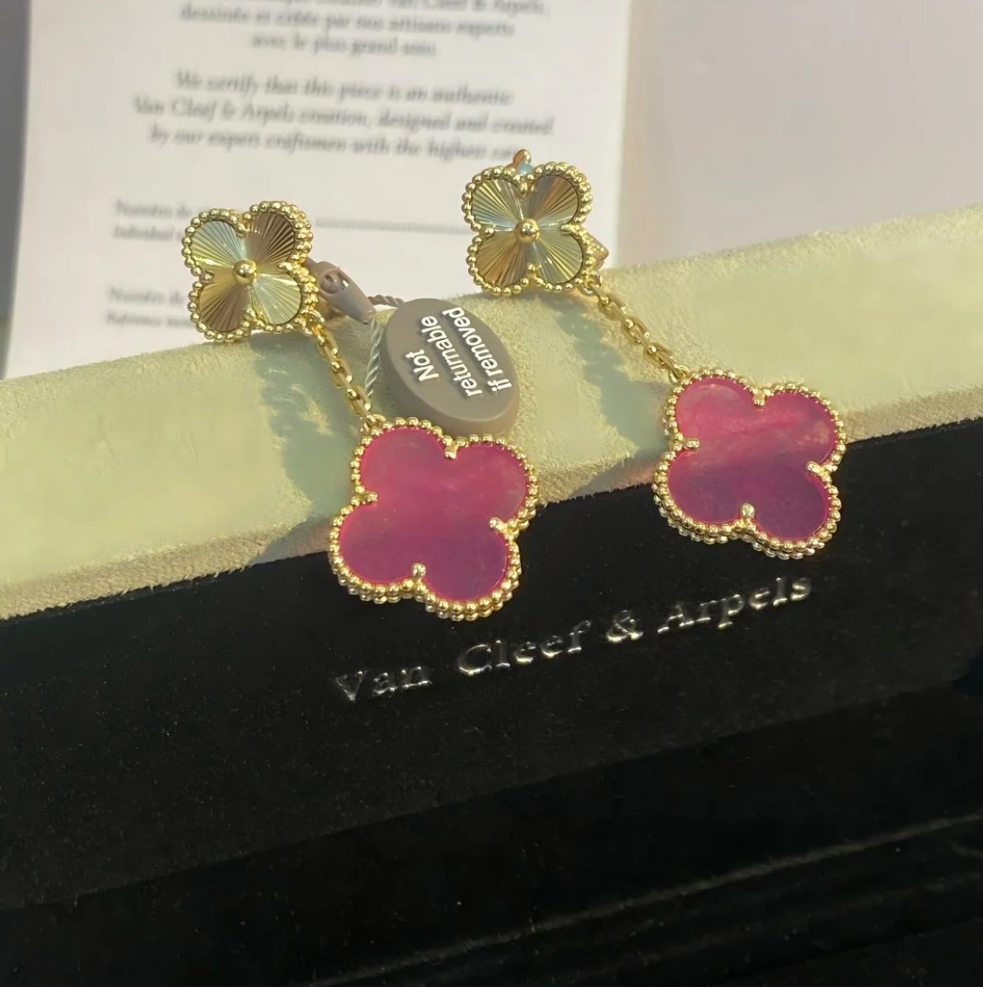 [⭐Hevara Jewelry]NEW CLOVER 2 MOTIF PINK ENAMEL EARRINGS