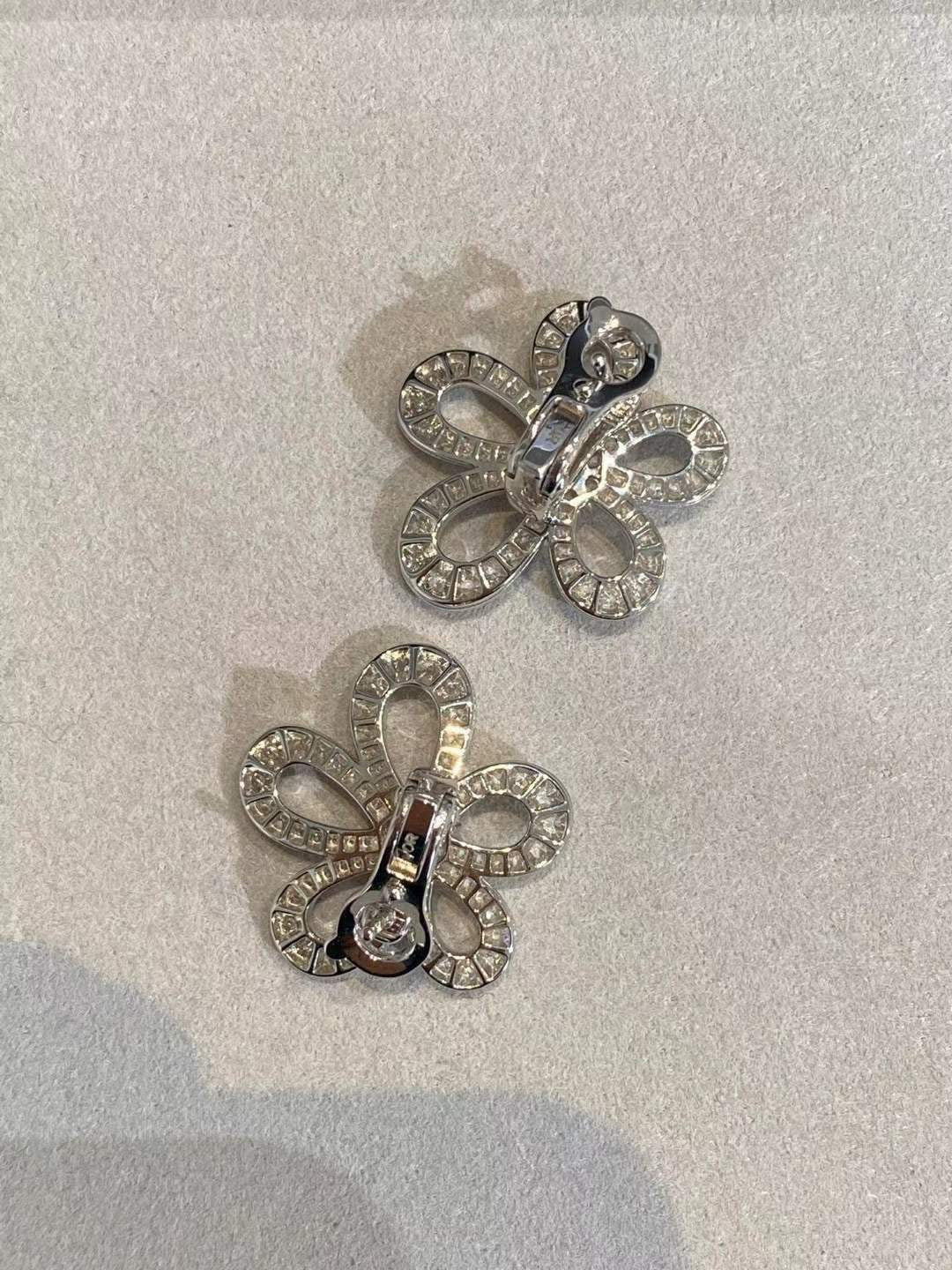 [⭐Hevara Jewelry]FLOWERLACE EARRINGS FULL DIAMONDS