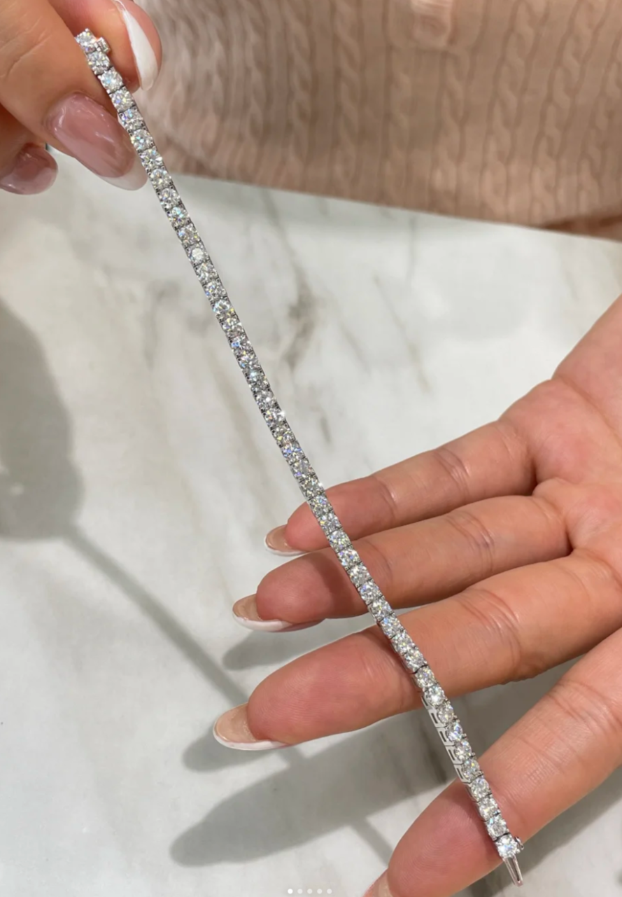 [⭐Hevara Jewelry]  CLASSIC BASEBALL BRACELAT, 52 DIAMOND