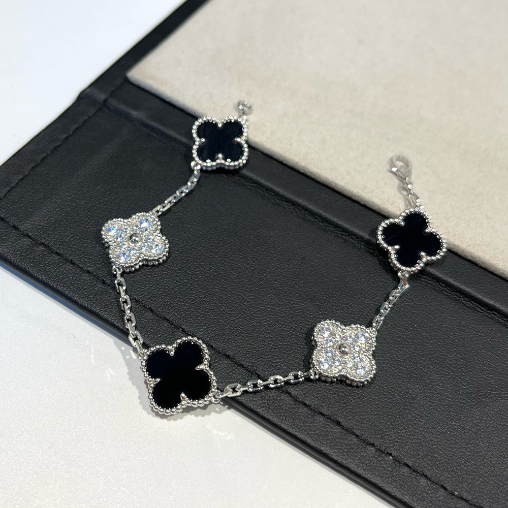 [⭐Hevara Jewelry] CLOVER 5 MOTIF ONYXS BRACELET COLLECTION