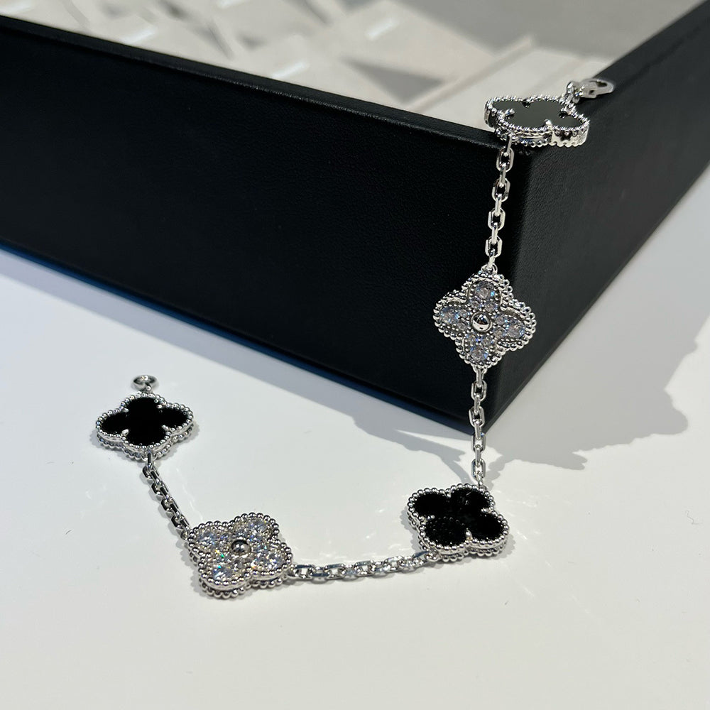 [⭐Hevara Jewelry] CLOVER 5 MOTIF ONYXS BRACELET COLLECTION