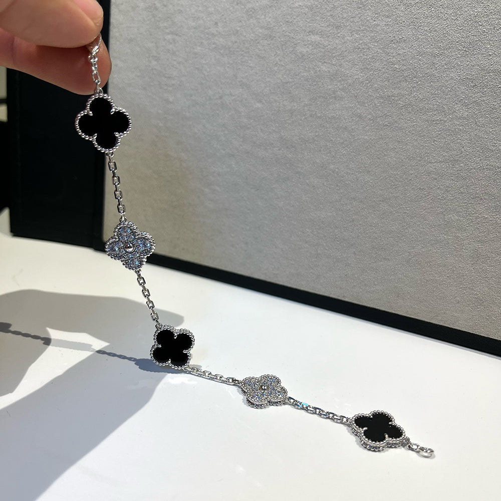 [⭐Hevara Jewelry] CLOVER 5 MOTIF ONYXS BRACELET COLLECTION