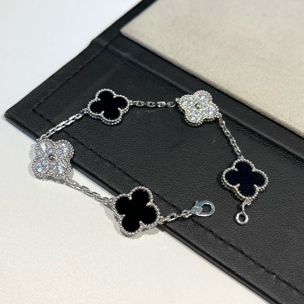 [⭐Hevara Jewelry] CLOVER 5 MOTIF ONYXS BRACELET COLLECTION