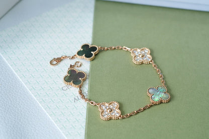 [⭐Hevara Jewelry] CLOVER 5 MOTIF GRAY MOP BRACELET COLLECTION