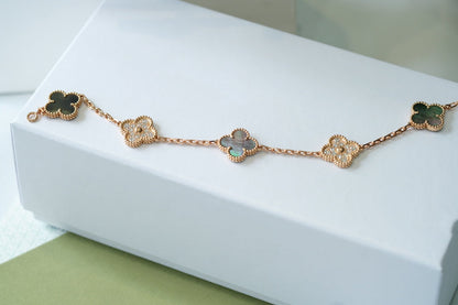 [⭐Hevara Jewelry] CLOVER 5 MOTIF GRAY MOP BRACELET COLLECTION