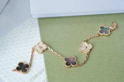 [⭐Hevara Jewelry] CLOVER 5 MOTIF GRAY MOP BRACELET COLLECTION