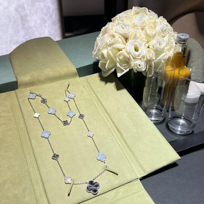 [⭐Hevara Jewelry]DETACHABLE CLOVER 15(11+4) FLOWER SILVER NECKLACE SET