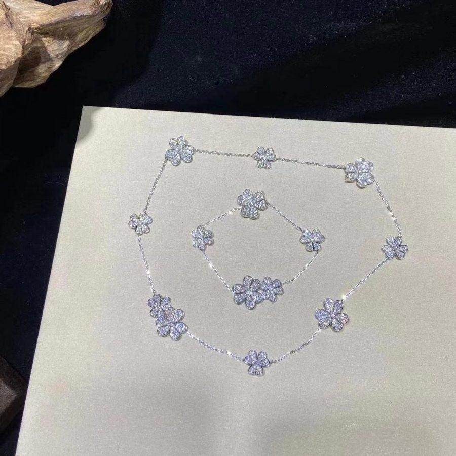 [⭐Hevara Jewelry]FRIVOLE SILVER 5 FLOWERS BRACELET