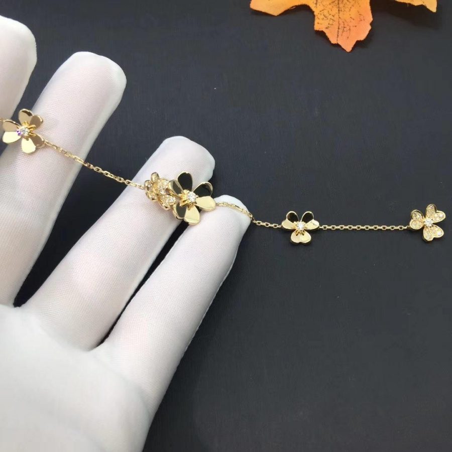 [⭐Hevara Jewelry]FRIVOLE GOLD 5 FLOWERS BRACELET