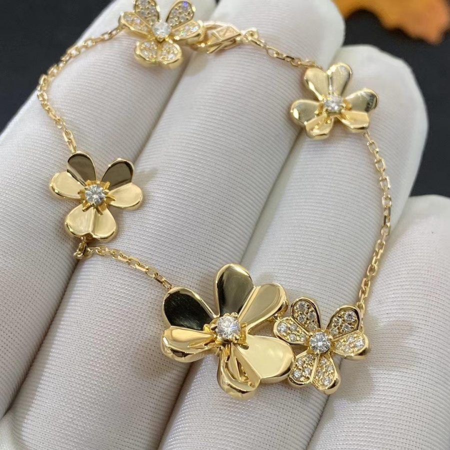 [⭐Hevara Jewelry]FRIVOLE GOLD 5 FLOWERS BRACELET