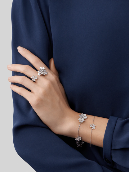 [⭐Hevara Jewelry]FRIVOLE SILVER FLOWER DIAMOND BRACELET
