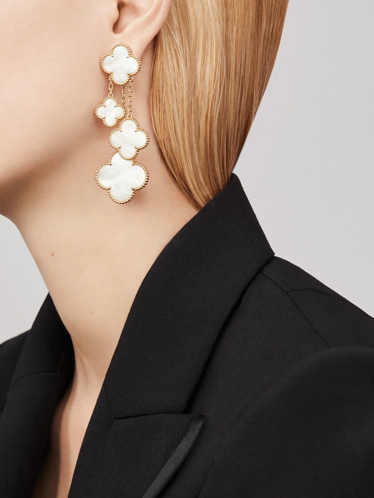 [⭐Hevara Jewelry]CLOVER EARRINGS WHITE MOP 4 MOTIFS GOLD