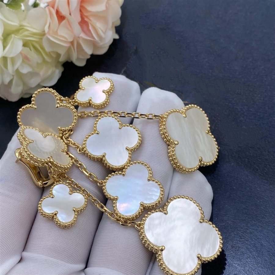 [⭐Hevara Jewelry]CLOVER EARRINGS WHITE MOP 4 MOTIFS GOLD