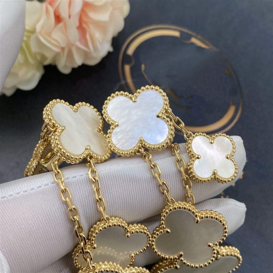 [⭐Hevara Jewelry]CLOVER EARRINGS WHITE MOP 4 MOTIFS GOLD