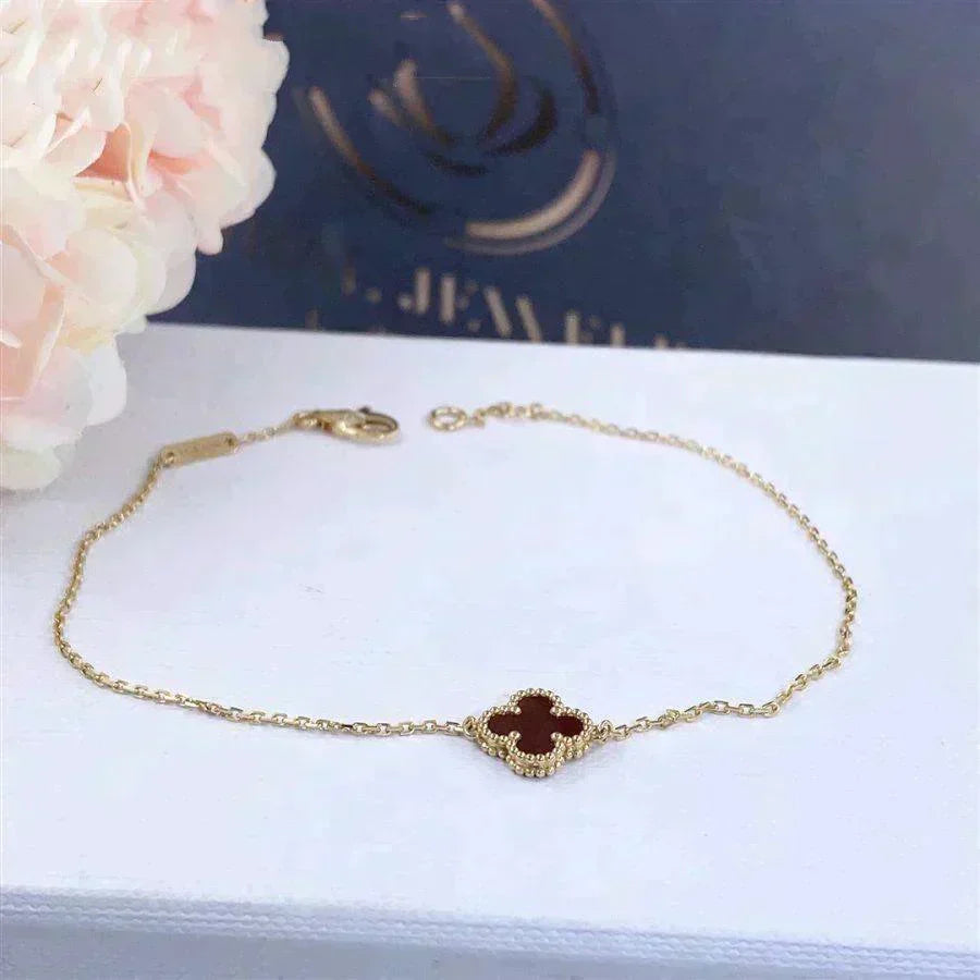 [⭐Hevara Jewelry]CLOVER  CARNELIAN SINGLE FLOWER BRACELET