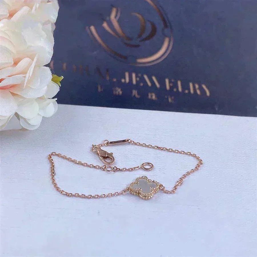 [⭐Hevara Jewelry]CLOVER WHITE MOP SINGLE FLOWER BRACELET