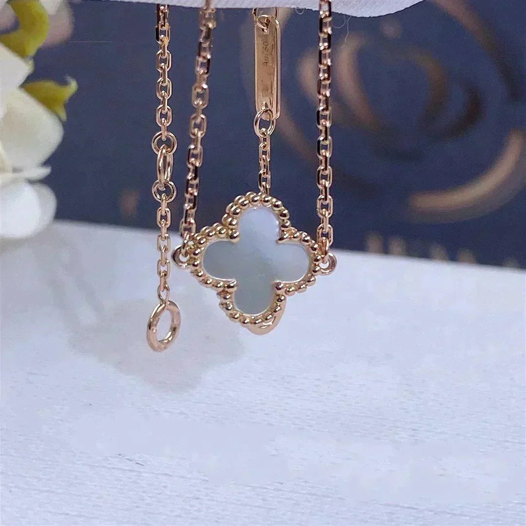 [⭐Hevara Jewelry]CLOVER WHITE MOP SINGLE FLOWER BRACELET