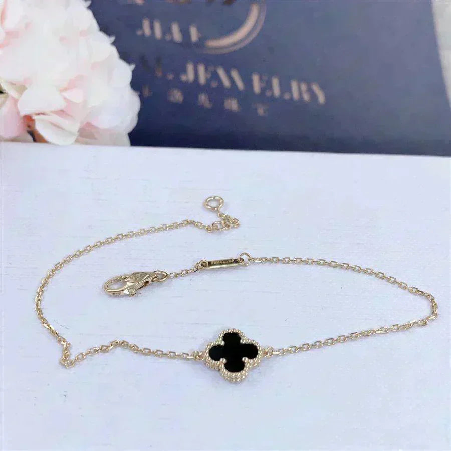 [⭐Hevara Jewelry]CLOVER ONYX SINGLE FLOWER BRACELET