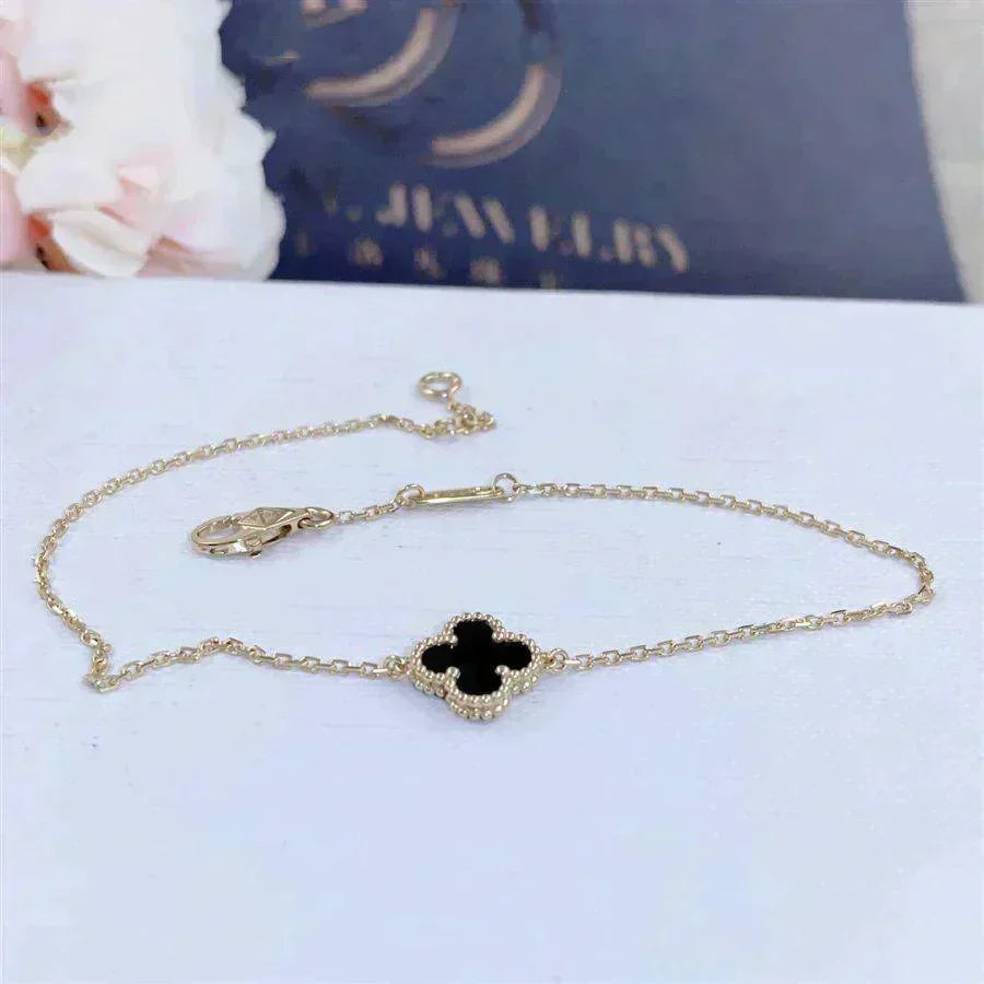 [⭐Hevara Jewelry]CLOVER ONYX SINGLE FLOWER BRACELET