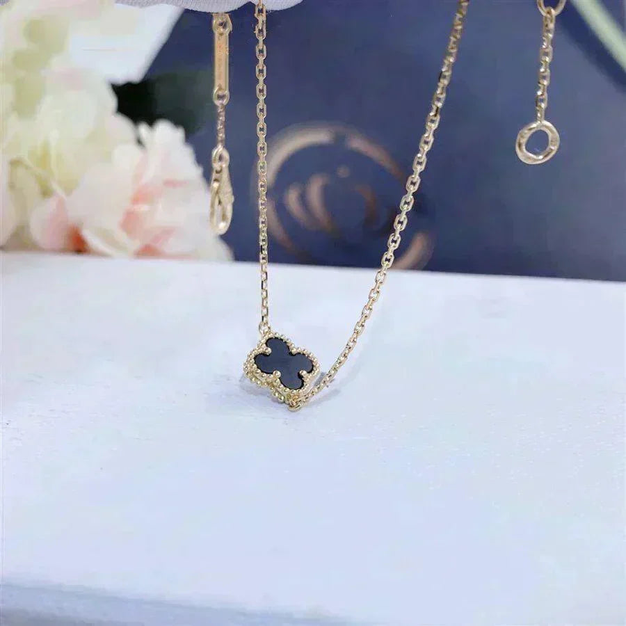 [⭐Hevara Jewelry]CLOVER ONYX SINGLE FLOWER BRACELET