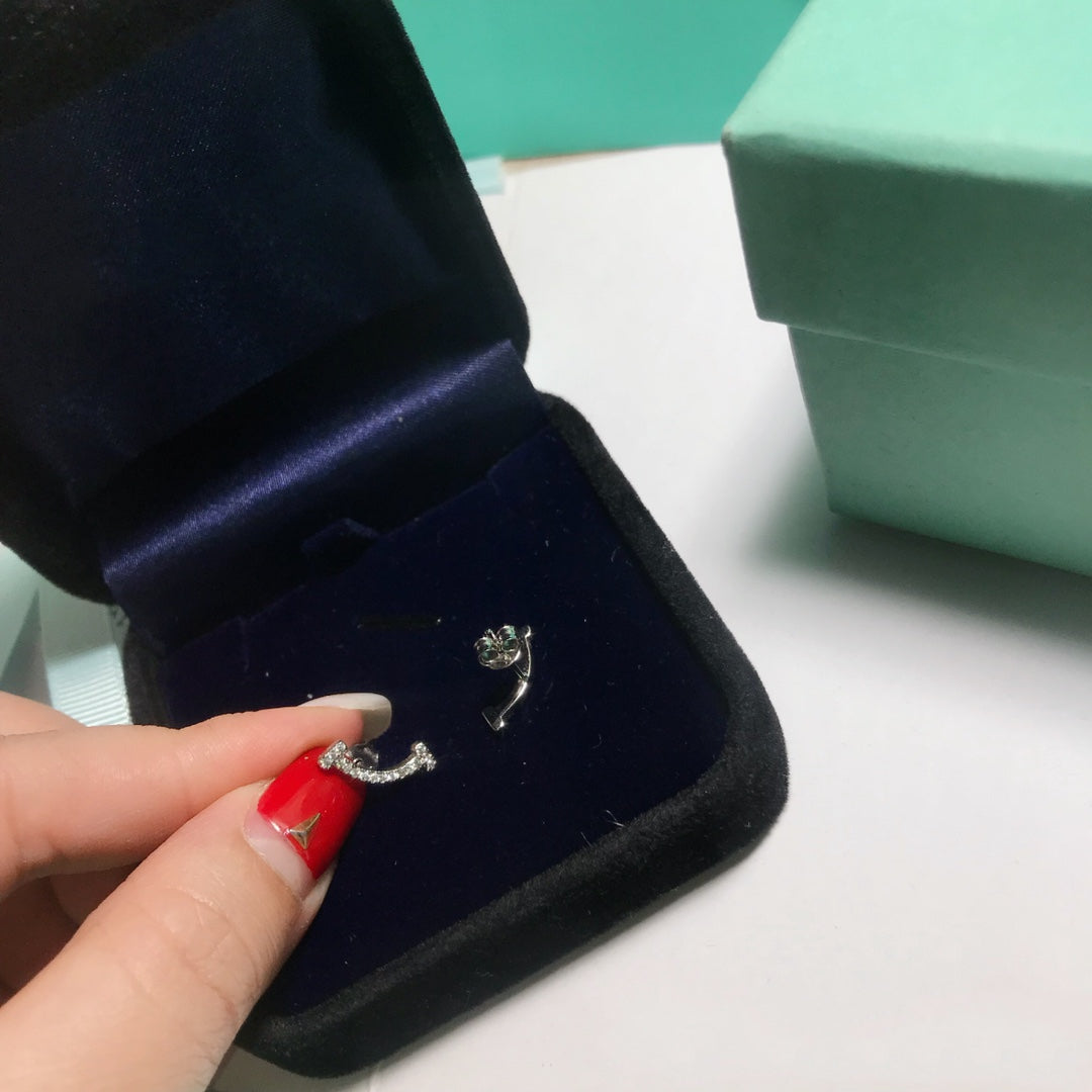 [Hevara Jewelry]SMILE DIAMOND EARRINGS