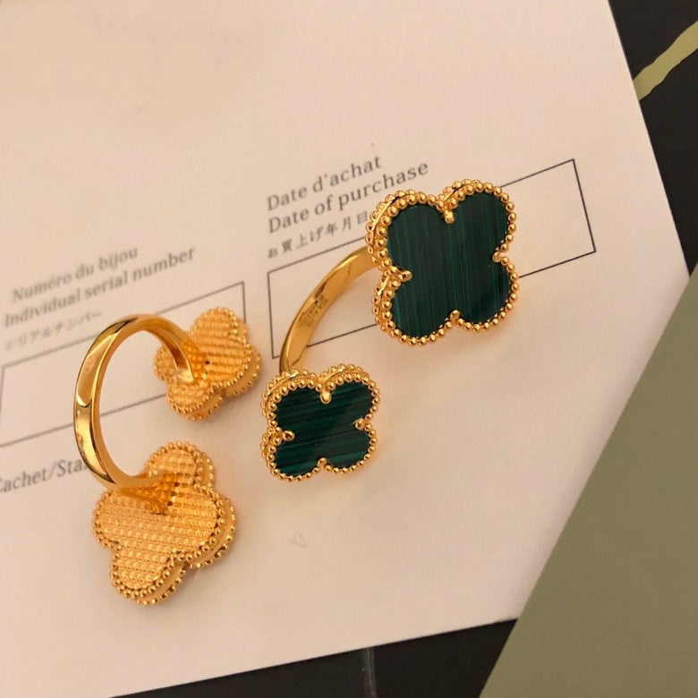 [⭐Hevara Jewelry]CLOVER BETWEEN THE FINGER RING
