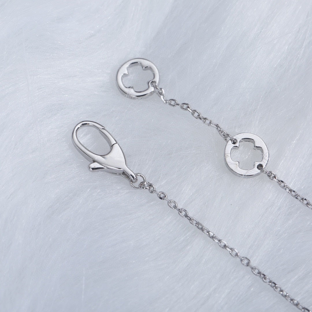 [⭐Hevara Jewelry]FIOREVER NECKLACE DIAMOND CENTER