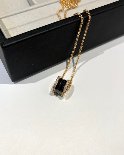 [⭐Hevara Jewelry]ZERO 1 BLACK CERAMIC DIAMOND PINK GOLD NECKLACE